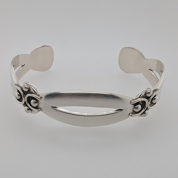 Jewelry - Vintage Sterling Silver Taxco Cuff